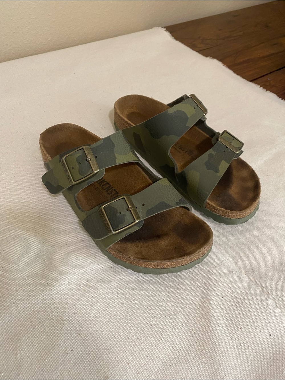 Birkenstock Kids Camo Double-Buckle Sandals - Olive Green